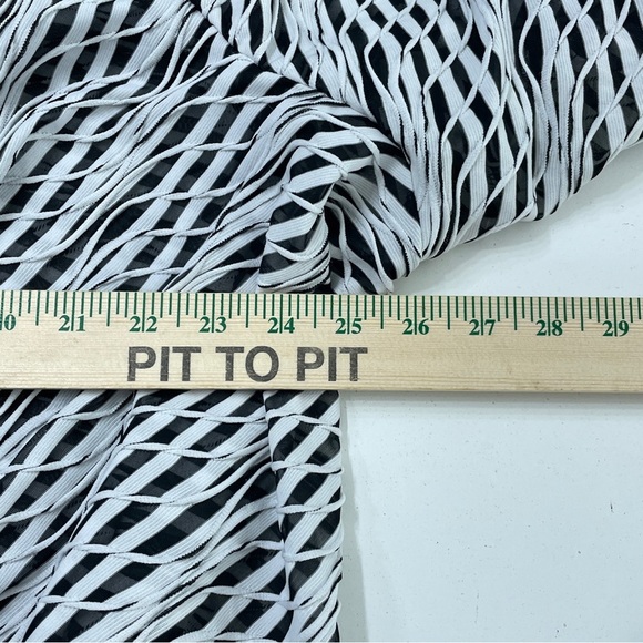 Catherines black and white blouse Women's 3x - Picture 5 of 6